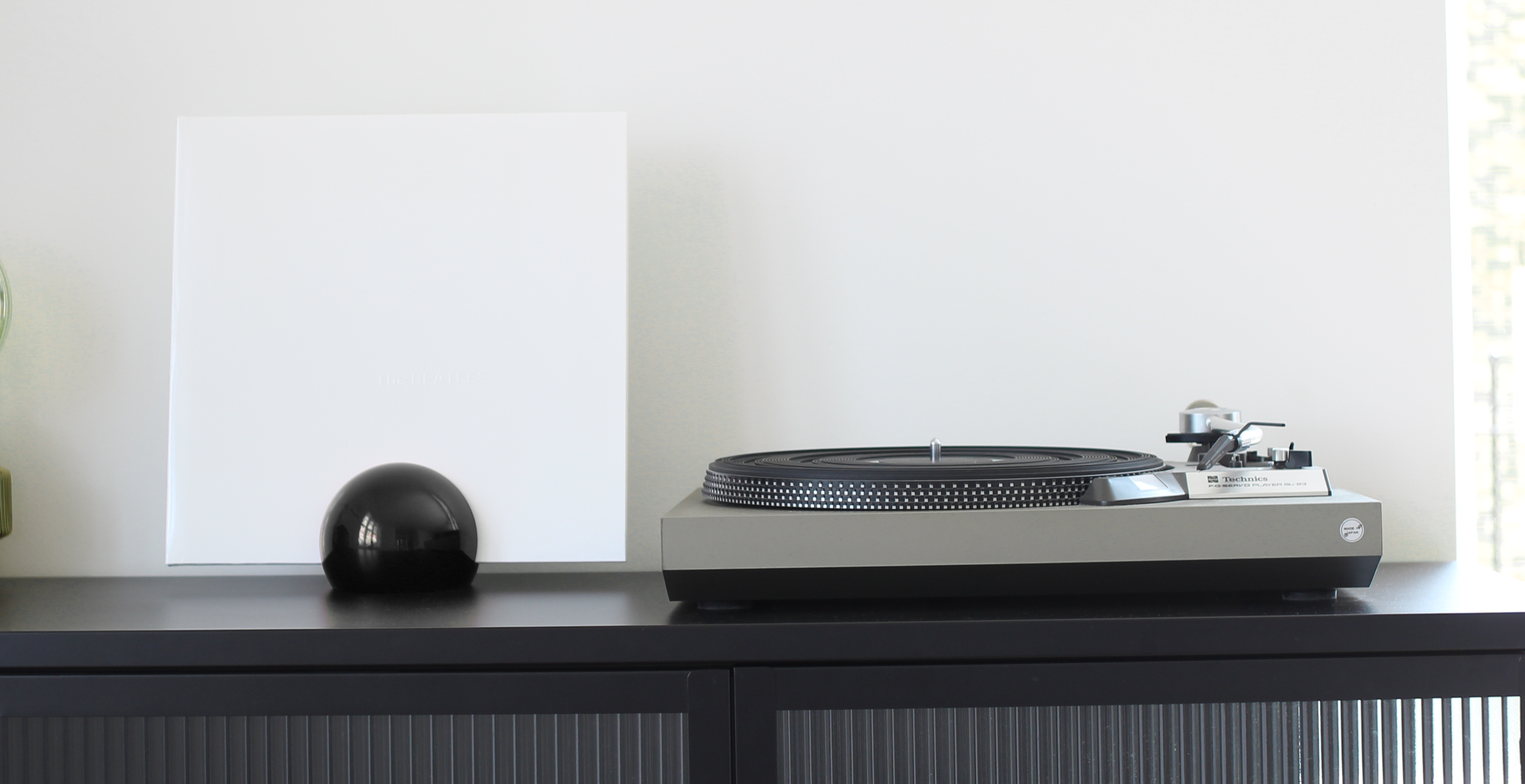 NOW PLAYING VINYL STAND (PAIR)